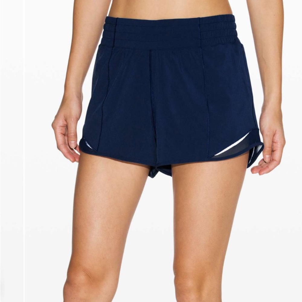 Lululemon Hotty Hot Shorts High Rise EUC True Navy size 6